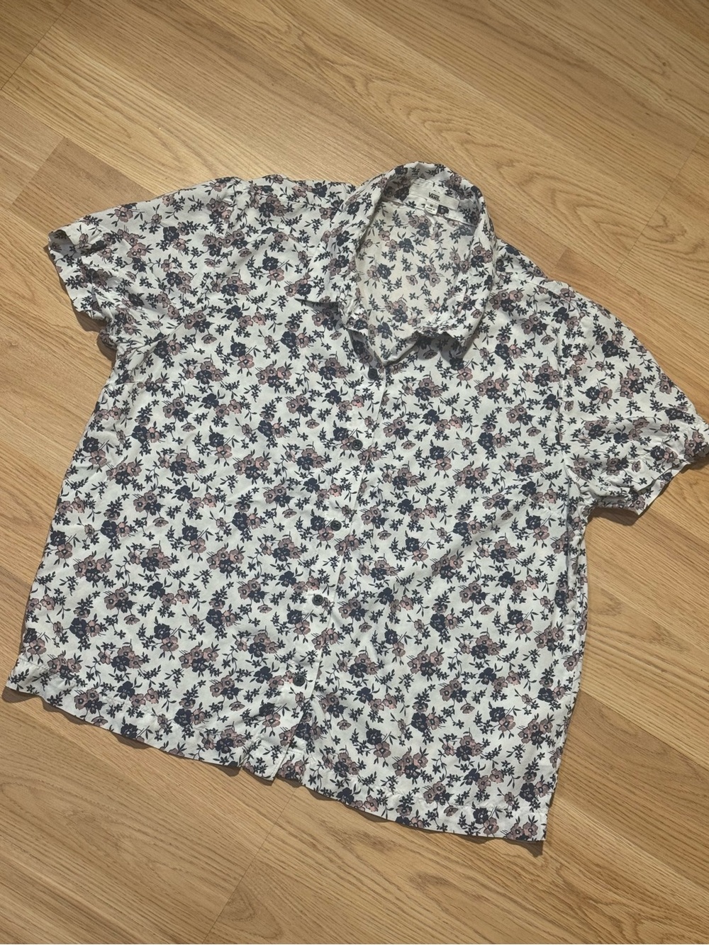 Vans | Floral Button-Up Blouse with Blue and Pink Flowers